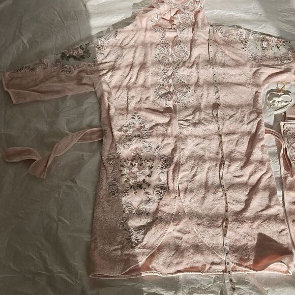 Royal Home Women's Embroidery Robe Set With Face Cloth & Hand Towel Medium Pink - Picture 8 of 16